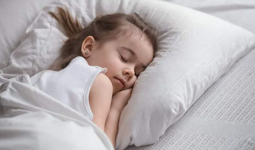 Kinderen-moeten-ongeveer-11-uur-per-nacht-slapen